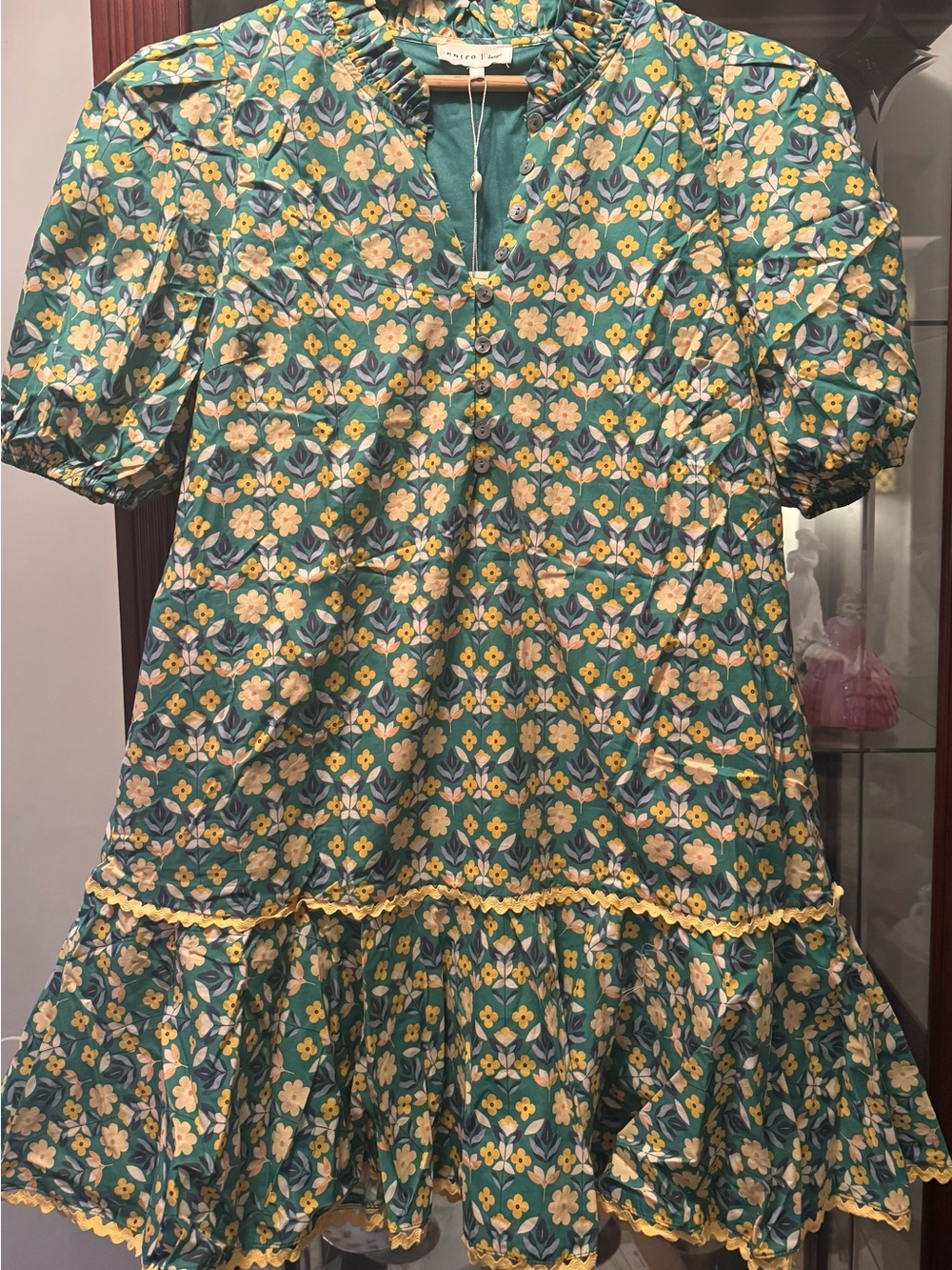 Dress Subcategory Identification - Picture 2 of 4